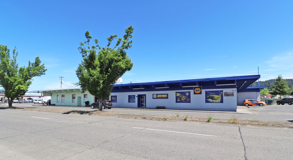 104 S Pacific Hwy, Cottage Grove, OR for sale - Building Photo - Image 1 of 16
