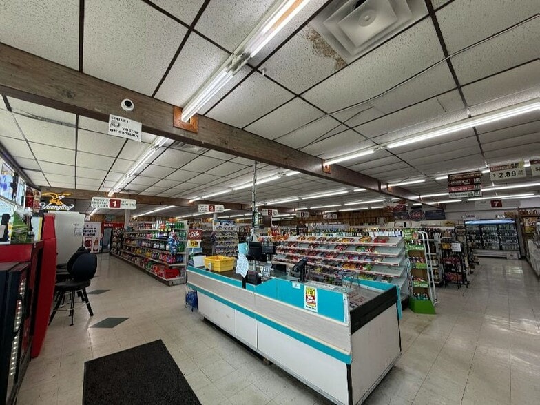 103 W 2nd St N, Wright City, MO for sale - Building Photo - Image 3 of 8