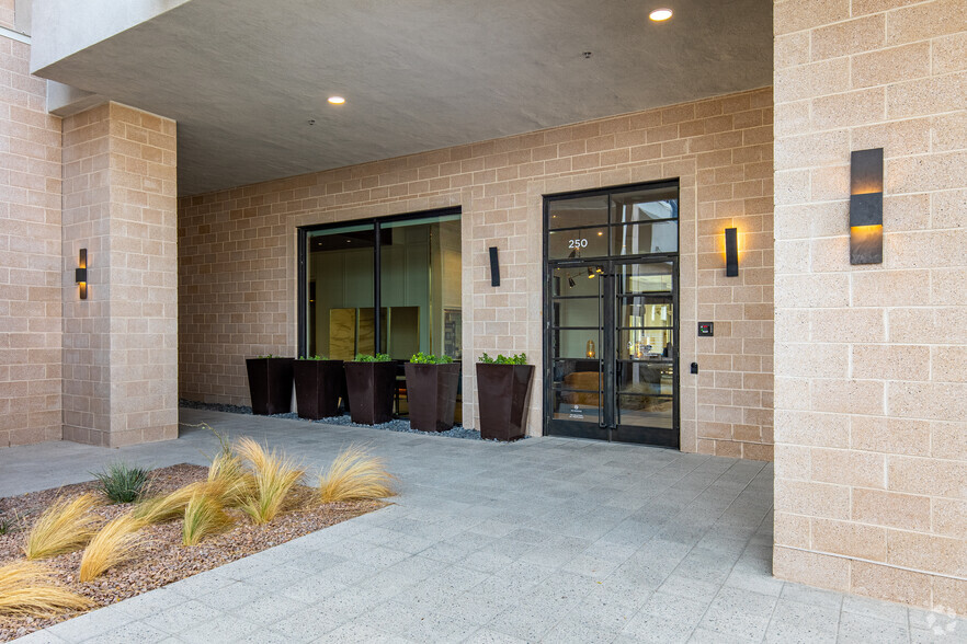 250 Promenade Pl, Las Vegas, NV for lease - Building Photo - Image 3 of 5