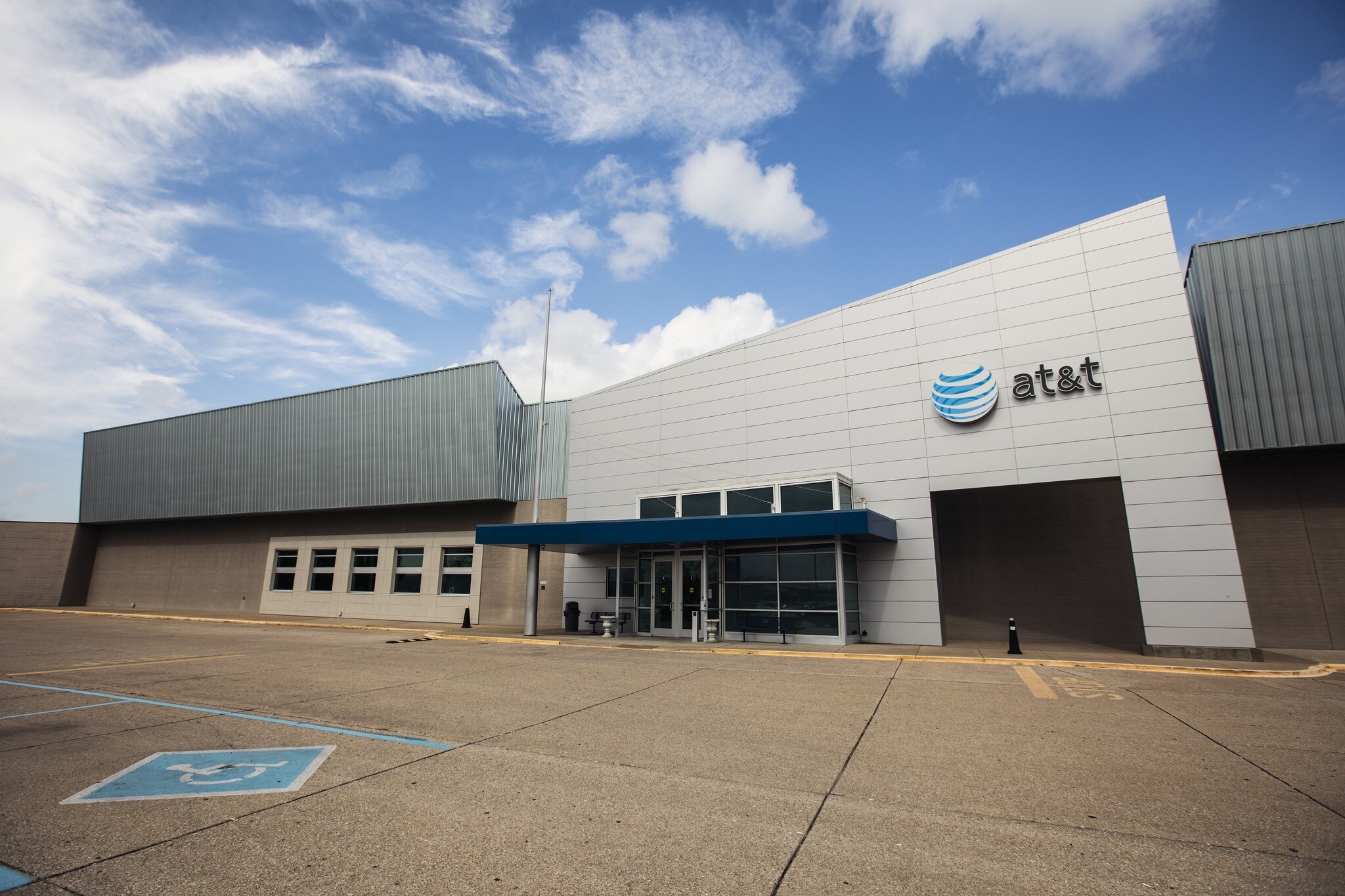 5101 Vogel Rd, Evansville, IN for sale Primary Photo- Image 1 of 1