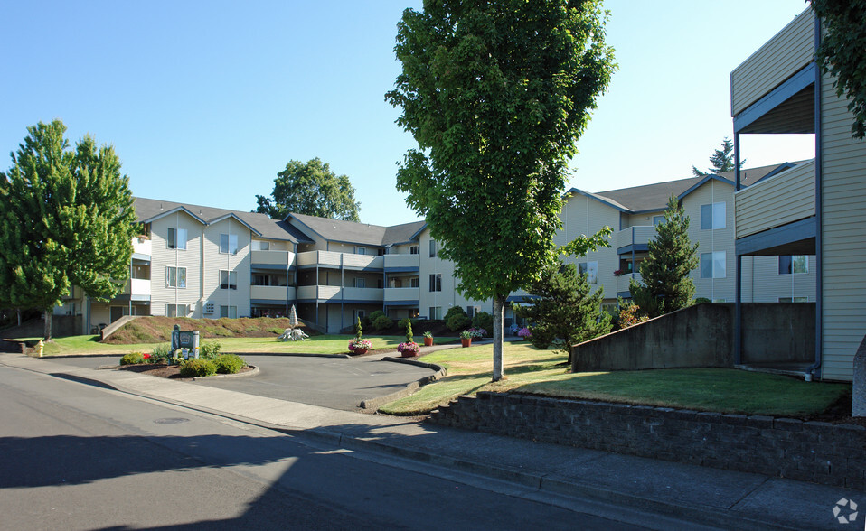 1148 37th Pl NE, Salem, OR for sale - Primary Photo - Image 2 of 9