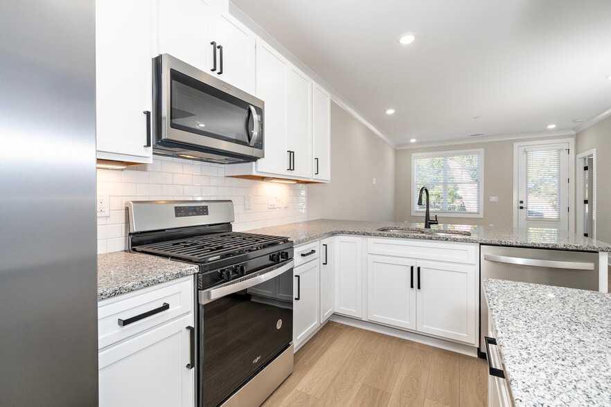 6104-6120 Fox Rd, Raleigh, NC for sale - Building Photo - Image 3 of 58