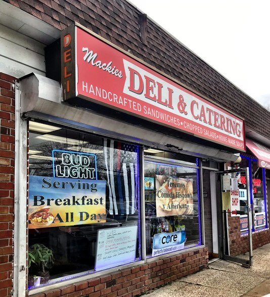 132-142 Connetquot Ave, East Islip, NY for sale - Building Photo - Image 1 of 1