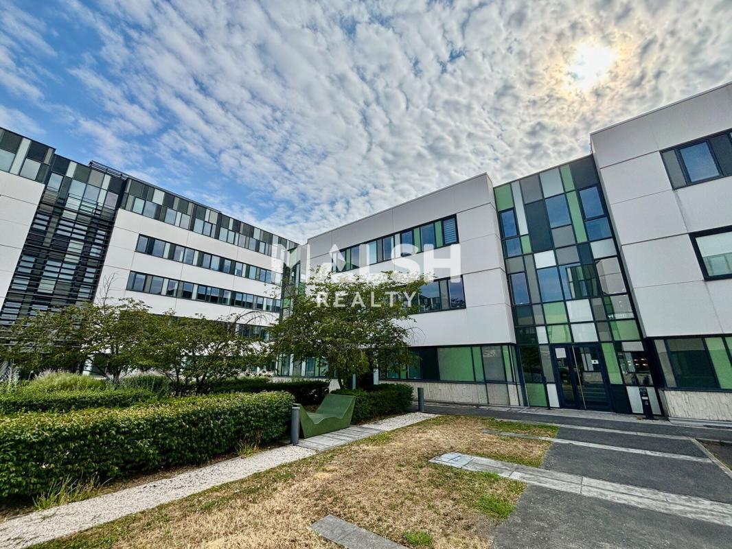 Office in Lyon for lease Building Photo- Image 1 of 12