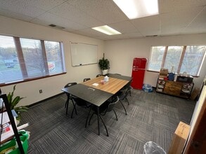 675 E 16th St, Holland, MI for lease Interior Photo- Image 1 of 8