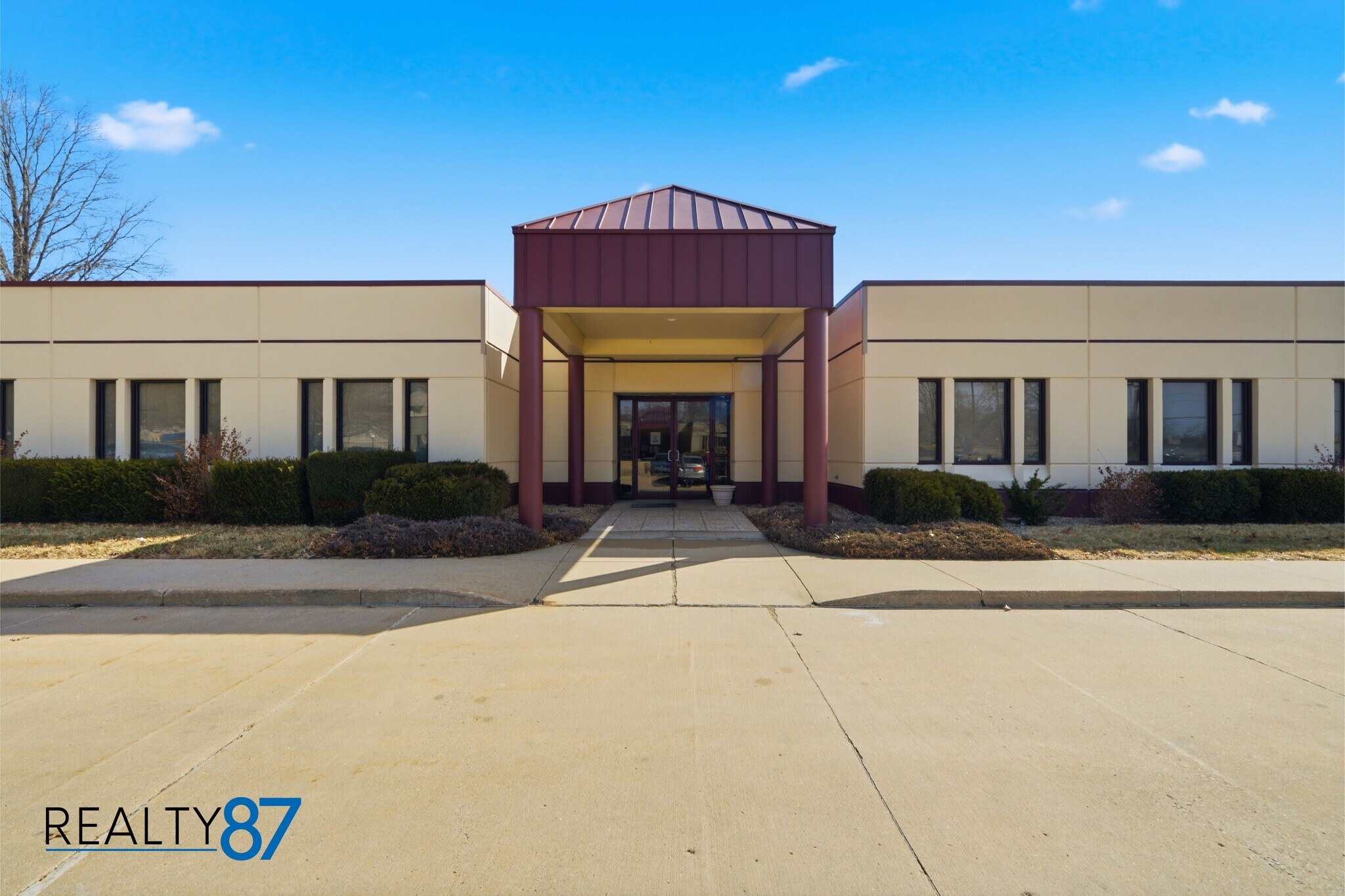 3100 E Ave NW, Cedar Rapids, IA for lease Building Photo- Image 1 of 22