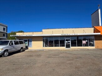 More details for 2320 MN-60 Hwy, Windom, MN - Retail for Sale