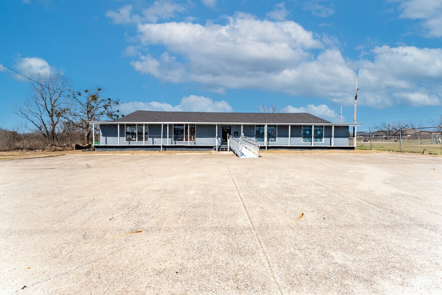 5108 Lee St, Greenville, TX for sale - Building Photo - Image 2 of 14