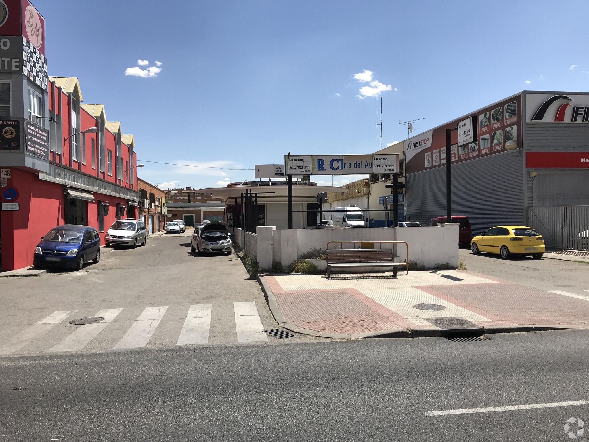 Retail in Torrejón De Ardoz, Madrid for sale Primary Photo- Image 1 of 13