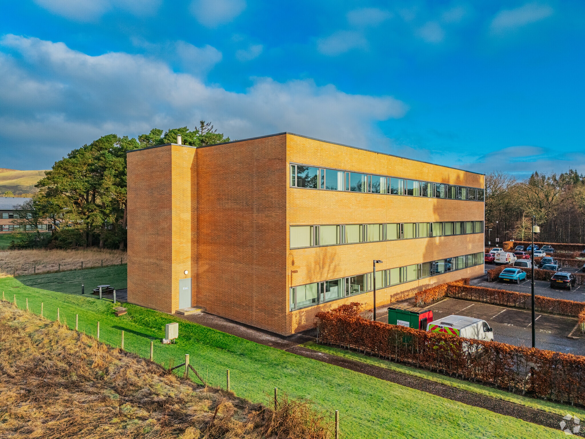 Bush Loan, Penicuik for sale Primary Photo- Image 1 of 1