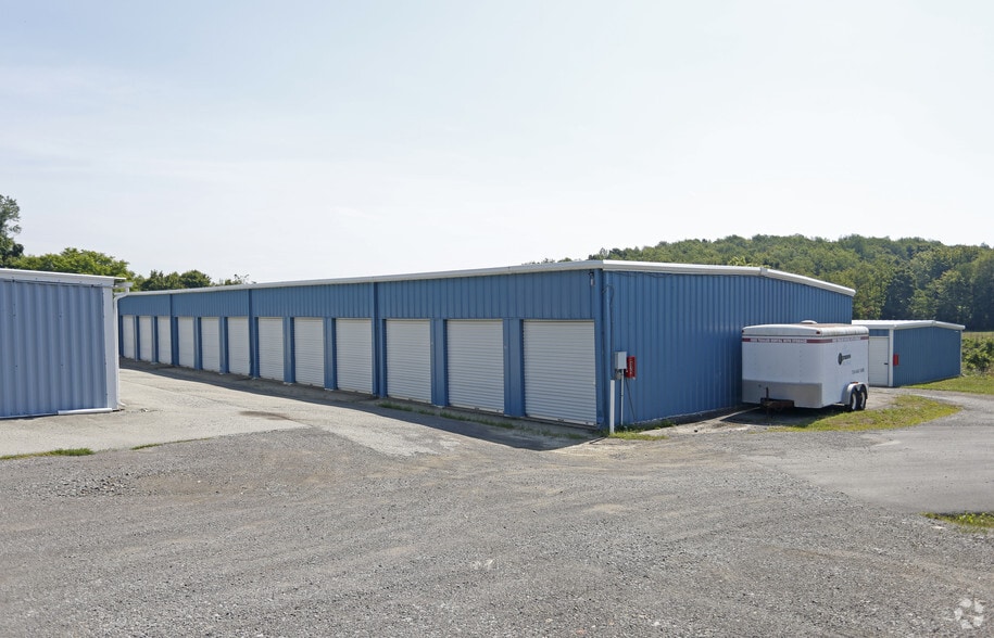 EZ GO Storage portfolio of 5 properties for sale on LoopNet.com - Primary Photo - Image 3 of 14