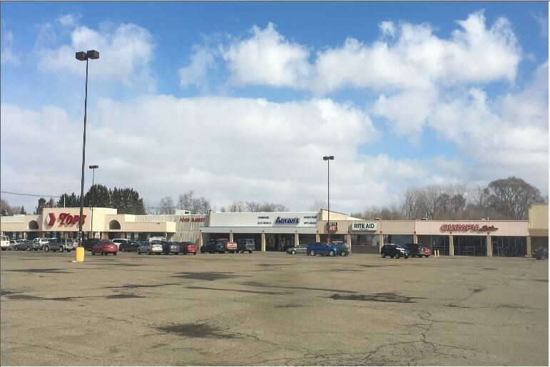 29003014 Elmira St, Sayre, PA 18840 Valley Shopping Plaza