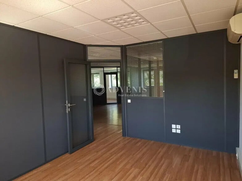 Office in Villers-lès-Nancy for lease - Interior Photo - Image 3 of 5