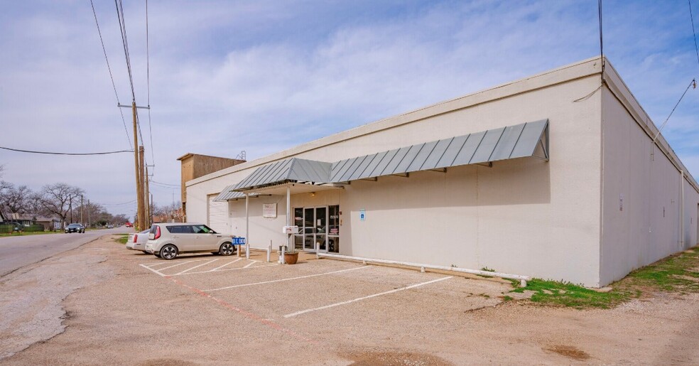 101 E Enon Ave, Everman, TX for lease - Building Photo - Image 1 of 10