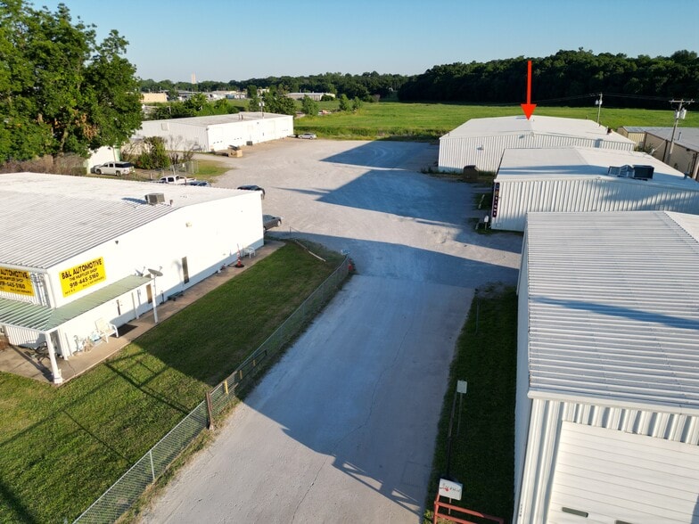 1120 W 41st St, Tulsa, OK for lease - Building Photo - Image 3 of 15