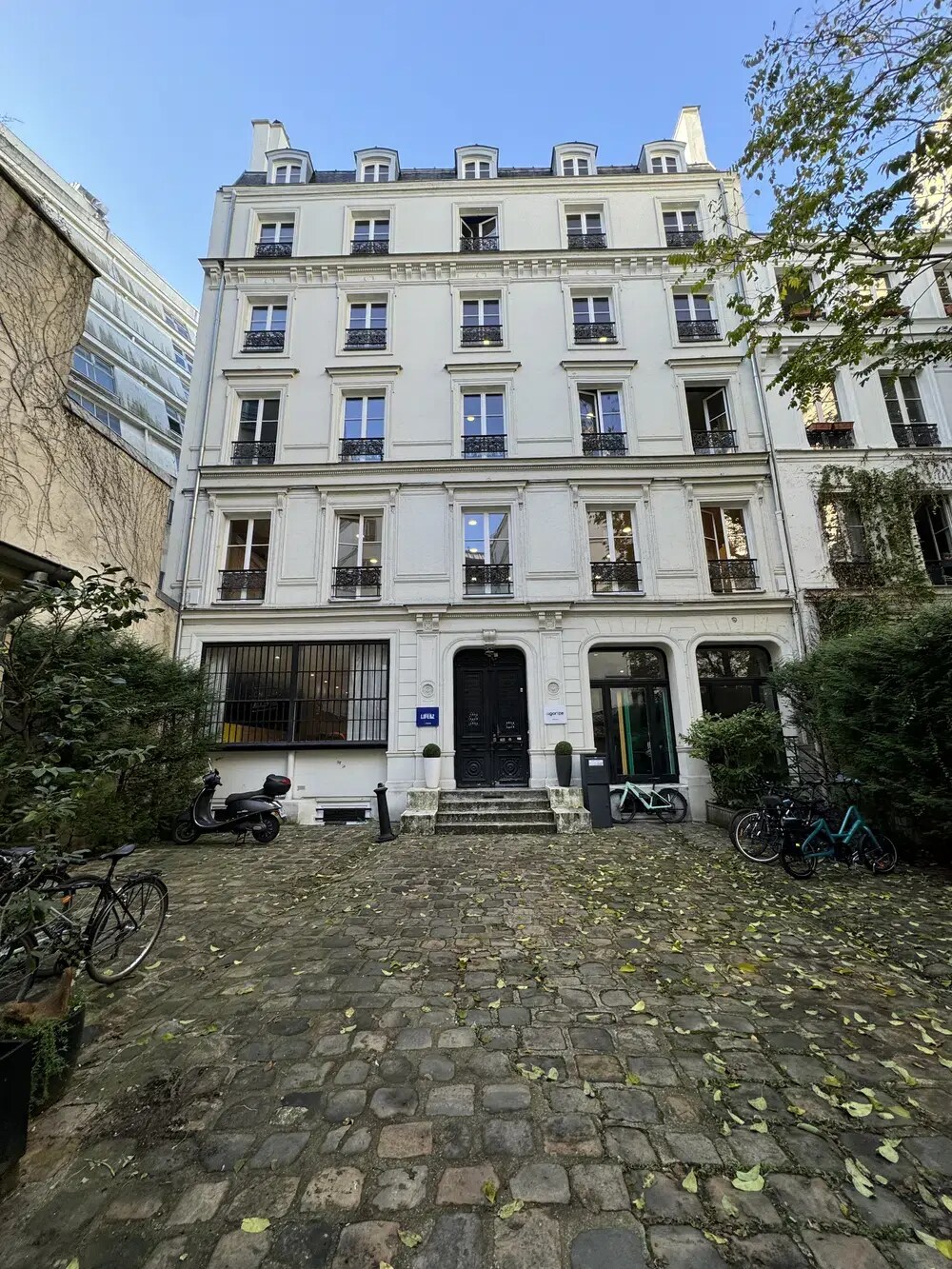 15 Rue Béranger, Paris for lease Building Photo- Image 1 of 17