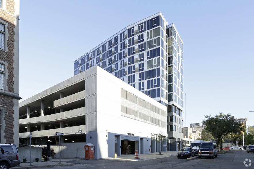 20 Fulton St E, Grand Rapids, MI for lease - Building Photo - Image 3 of 4