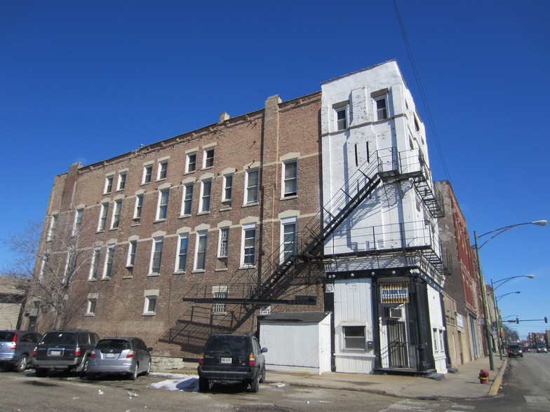 3022 S Archer Ave, Chicago, IL for sale - Building Photo - Image 1 of 1