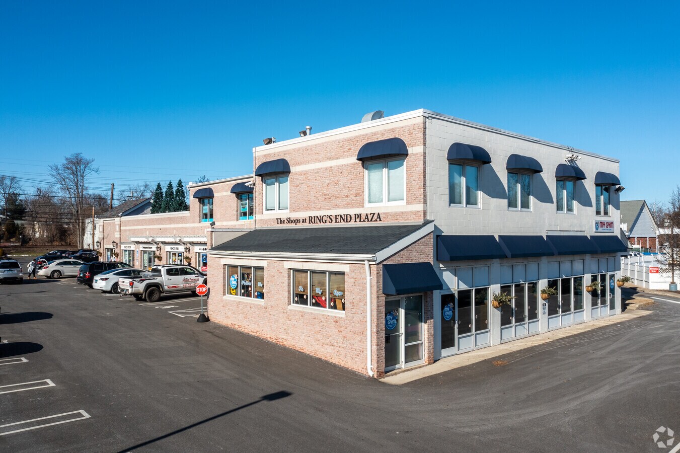 12151305 Post Rd, Fairfield, CT 06824 Rings End Plaza