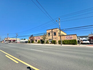 More details for 4435 Austin Blvd, Island Park, NY - Office for Sale