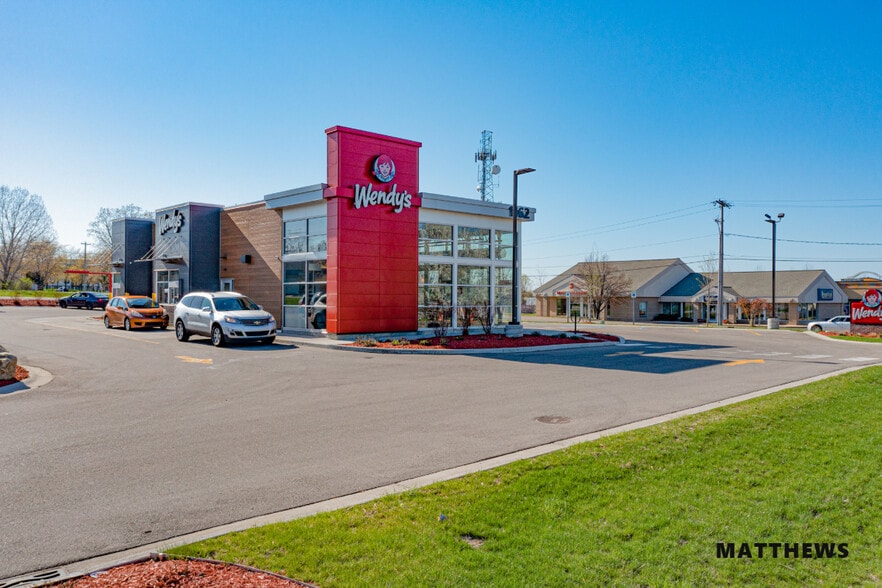 1162 S Washington Ave, Holland, MI for sale - Building Photo - Image 1 of 5