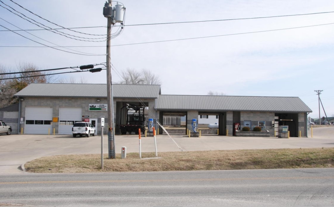 412 S Main St, Pleasant Hope, MO for sale Primary Photo- Image 1 of 1