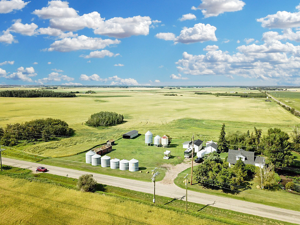 20506 Township 560 Rd, Strathcona County, AB for sale Primary Photo- Image 1 of 3