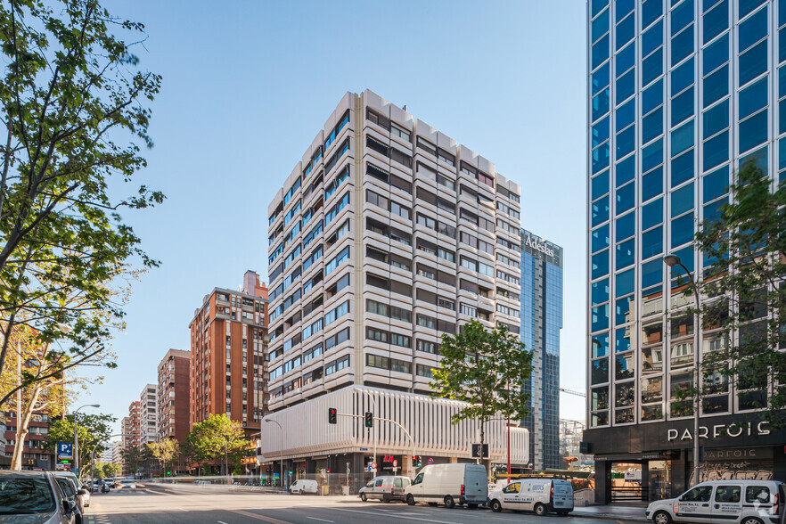 Calle de Orense, 6, Madrid, Madrid for lease - Building Photo - Image 2 of 2