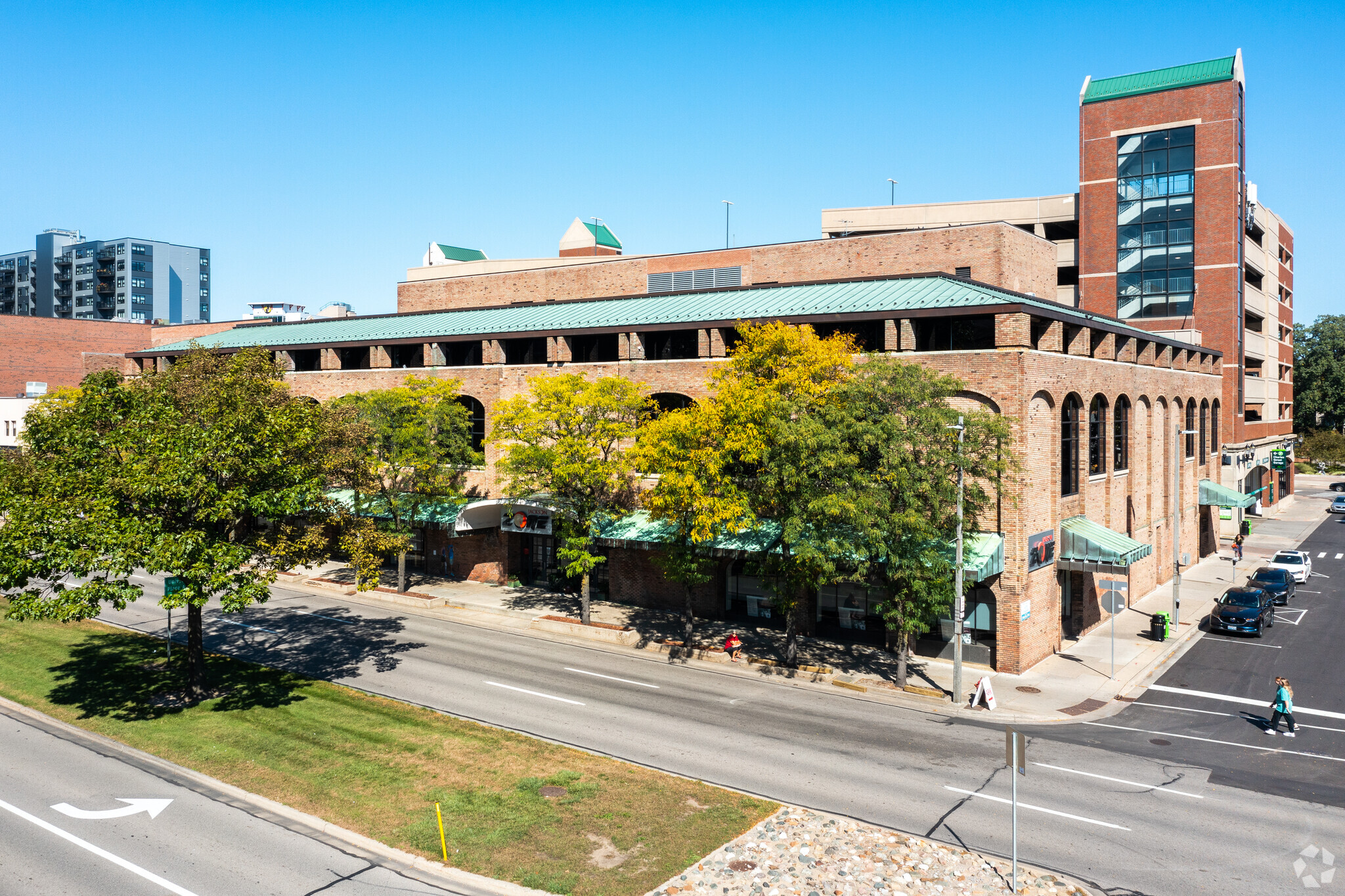 333 E Grand River Ave, East Lansing, MI for sale Building Photo- Image 1 of 1