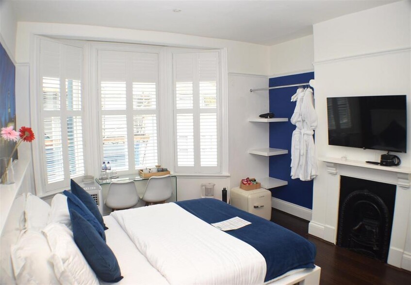 19 Broad St, Brighton for sale - Building Photo - Image 2 of 18