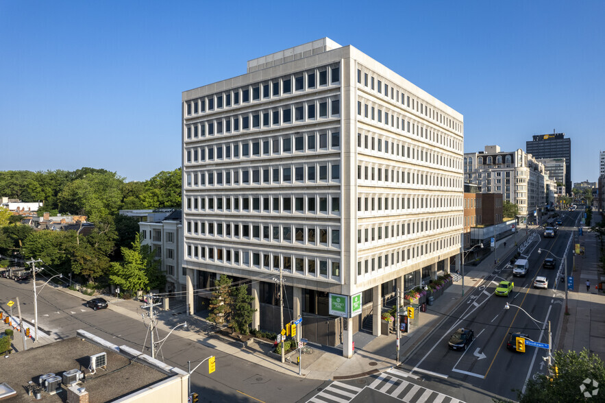 1300 Yonge St, Toronto, ON for lease - Primary Photo - Image 1 of 6