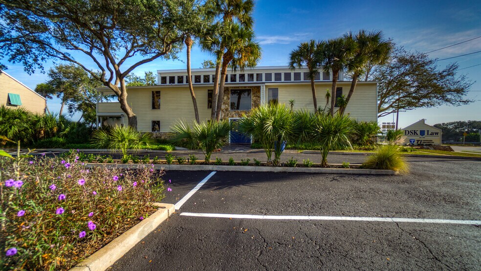 1825 Riverview Dr, Melbourne, FL for sale - Building Photo - Image 1 of 1