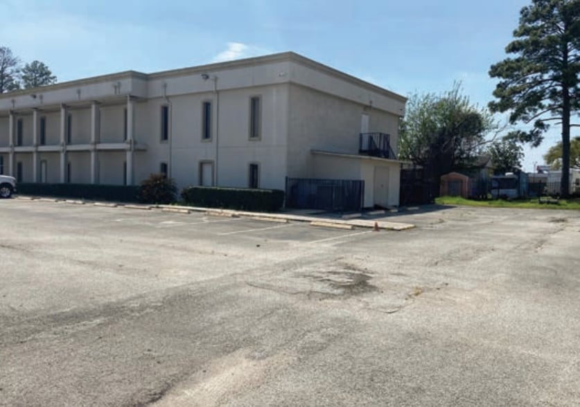 1700 FM 1960 Rd W, Houston, TX for lease - Building Photo - Image 2 of 5