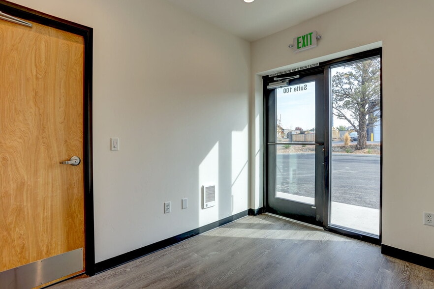 2160 SW Badger Ave, Redmond, OR for lease - Interior Photo - Image 3 of 7