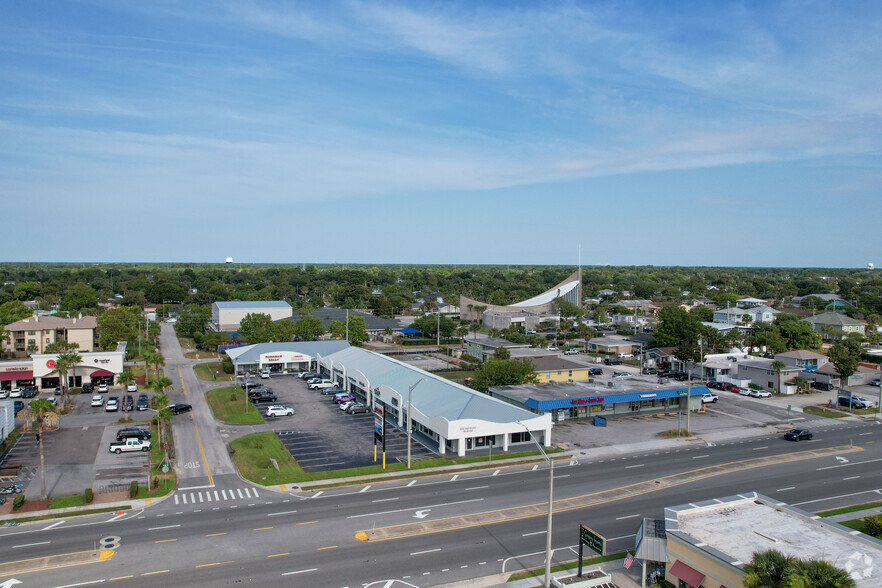 301-329 10th Ave N, Jacksonville Beach, FL for lease - Aerial - Image 3 of 7