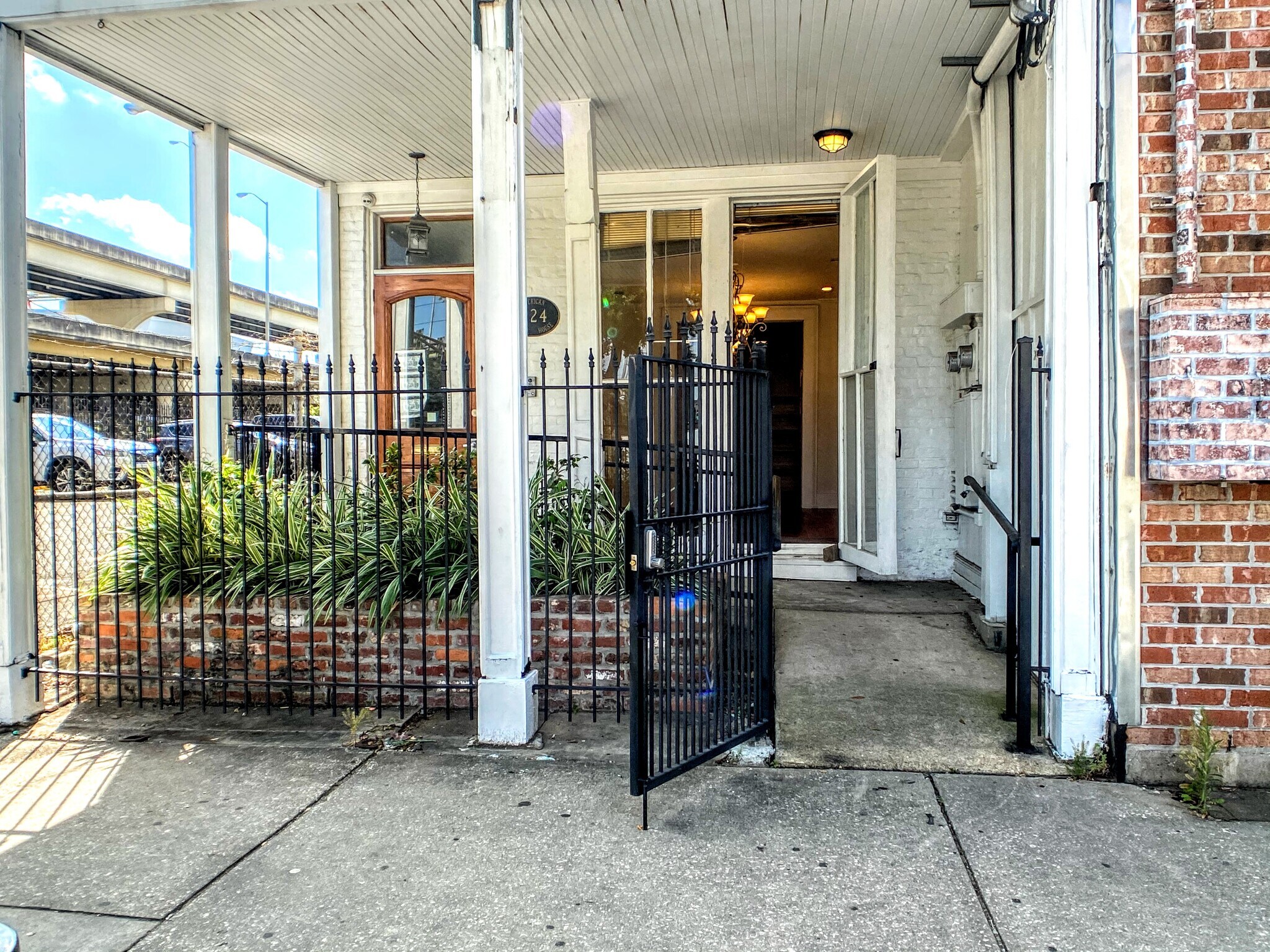 1124 St Charles Ave, New Orleans, LA for sale Building Photo- Image 1 of 1