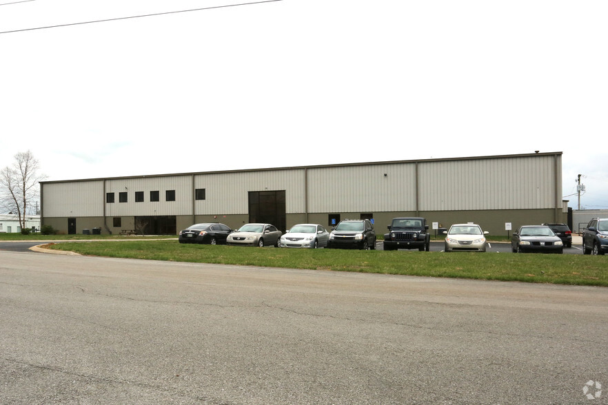 114 Corporate Ct, Bowling Green, KY for sale - Building Photo - Image 1 of 1