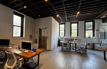 267-271 Douglass St, Brooklyn, NY for lease Interior Photo- Image 2 of 8