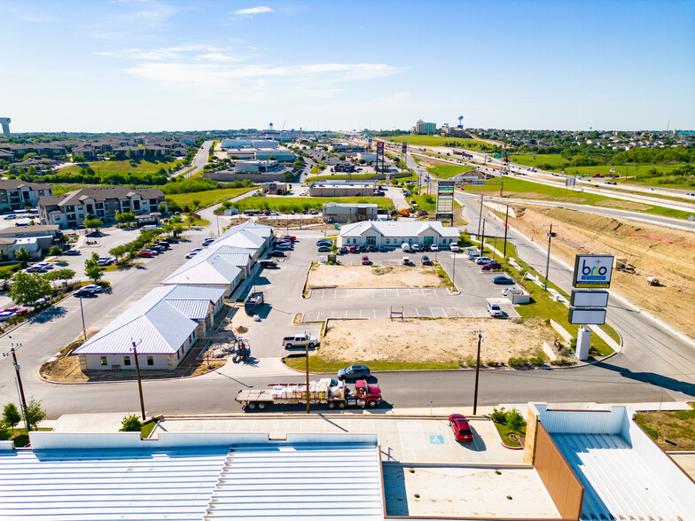 7323 N Loop 1604 E, San Antonio, TX for lease - Building Photo - Image 3 of 30