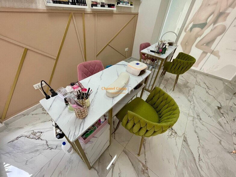 Avenida de las Cortes de Aragón, 5, Quinto, Zaragoza for lease - Building Photo - Image 1 of 8