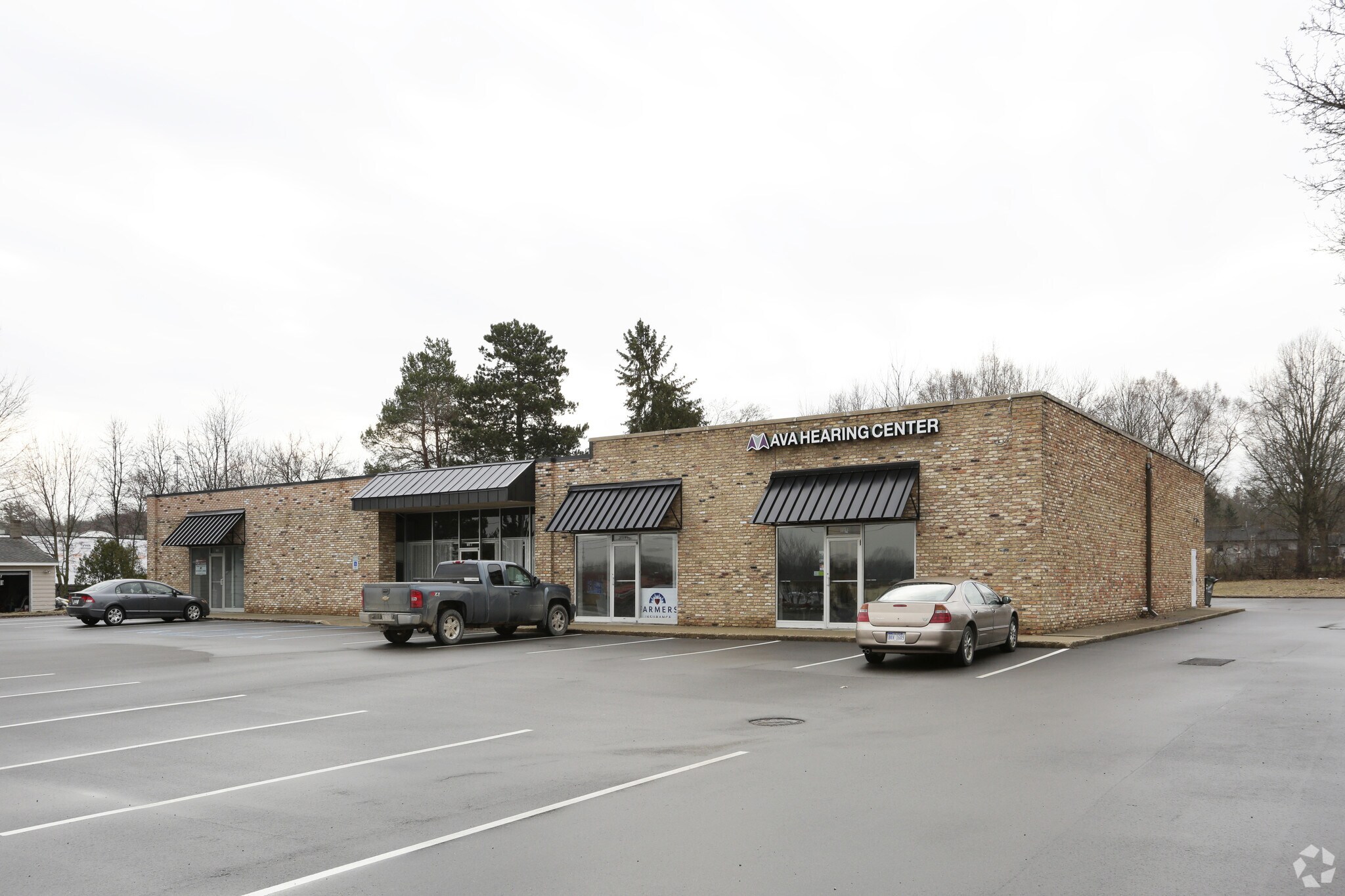 5344 Plainfield Ave NE, Grand Rapids, MI for sale Primary Photo- Image 1 of 1