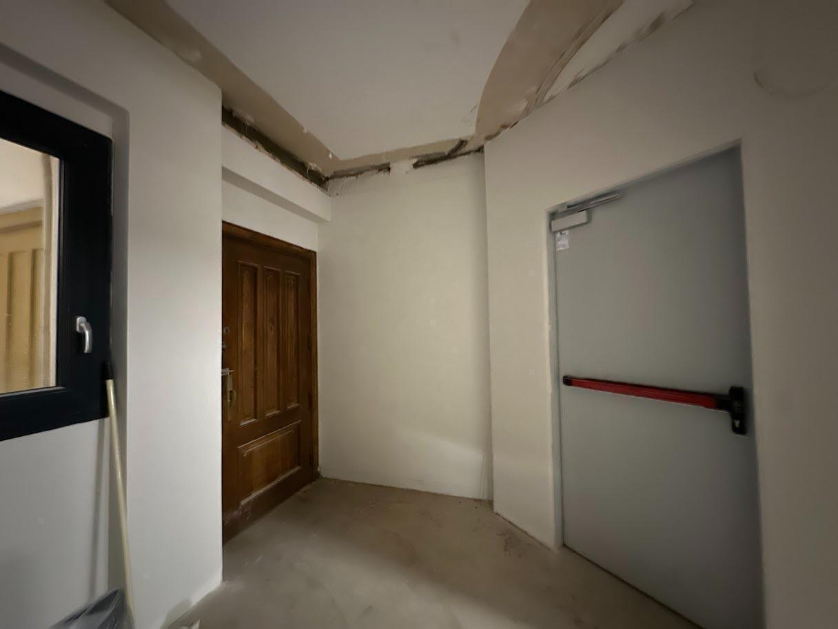 Office in Zaragoza, Zaragoza for lease Interior Photo- Image 1 of 87