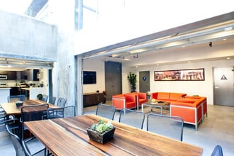 8273-8277 Beverly Blvd, Los Angeles, CA for lease Interior Photo- Image 1 of 4