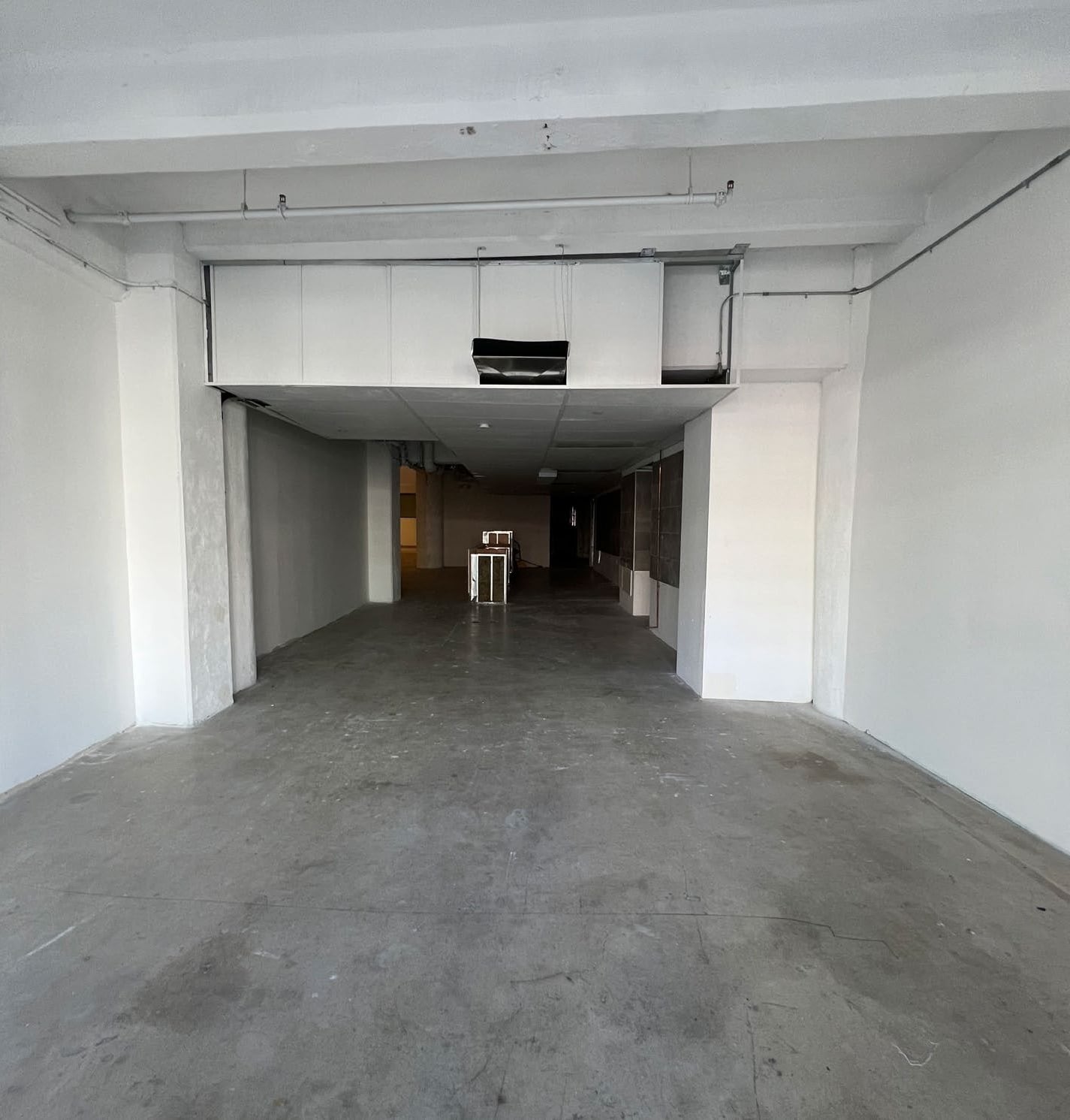 730 S Los Angeles St, Los Angeles, CA for lease Interior Photo- Image 1 of 2