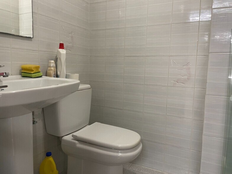 Office in Alzira for lease - Building Photo - Image 3 of 10