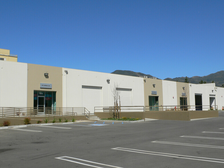 13073 Bradley Ave, Sylmar, CA for lease - Building Photo - Image 1 of 8