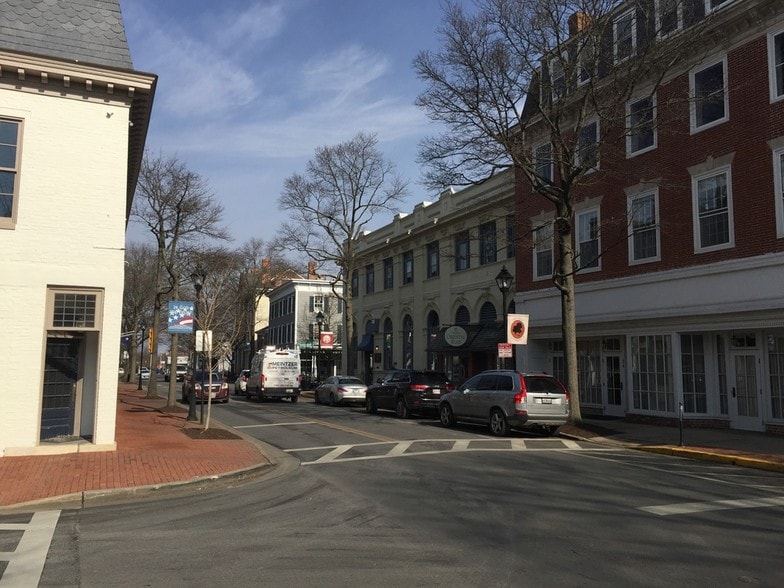 32-36 N Washington St, Easton, MD for lease - Building Photo - Image 2 of 2