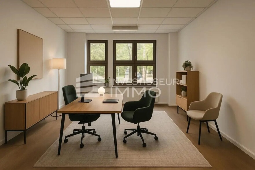 Office in Torcy for lease - Interior Photo - Image 1 of 8