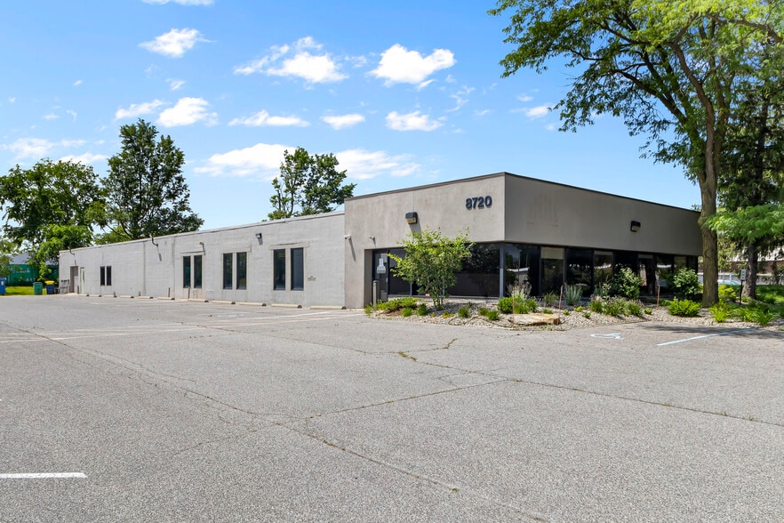 8720 Robbins Rd, Indianapolis, IN for sale - Building Photo - Image 1 of 15
