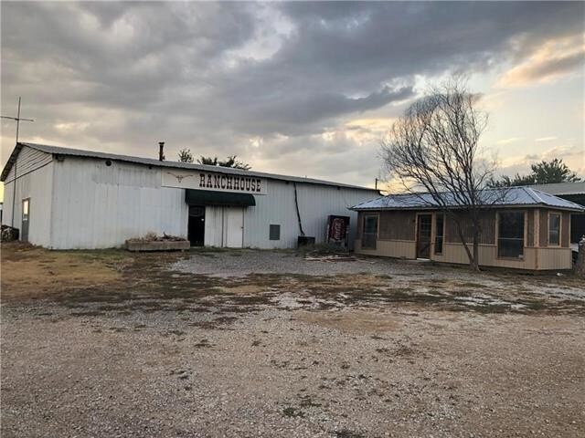 19771 N County Line Rd, Ponder, TX for lease - Primary Photo - Image 1 of 1